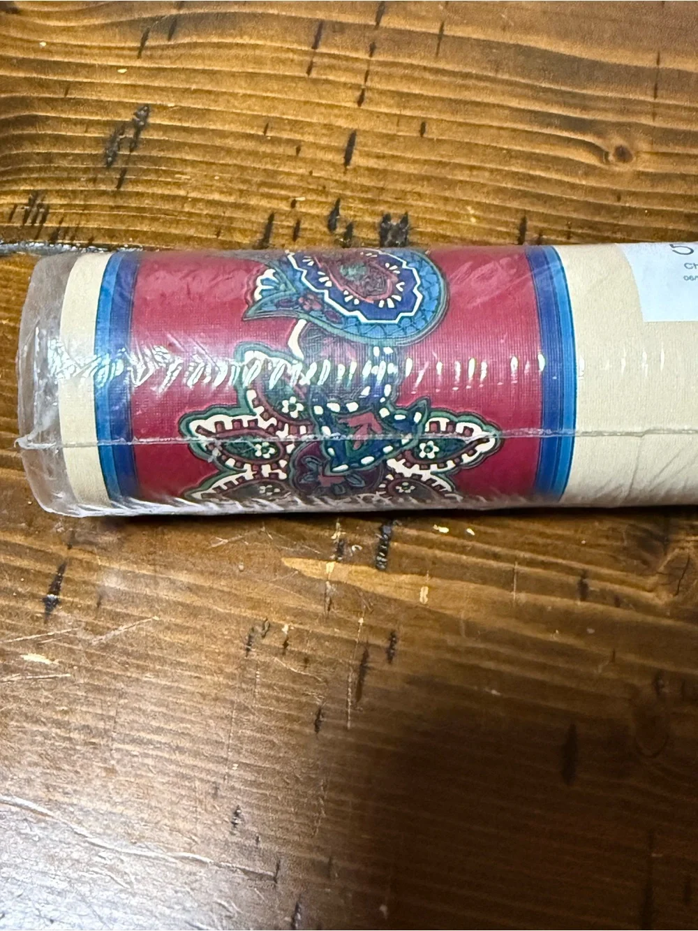Vintage 1994 Cream Paisley Floral Wallpaper With Stripes - New Old Stock